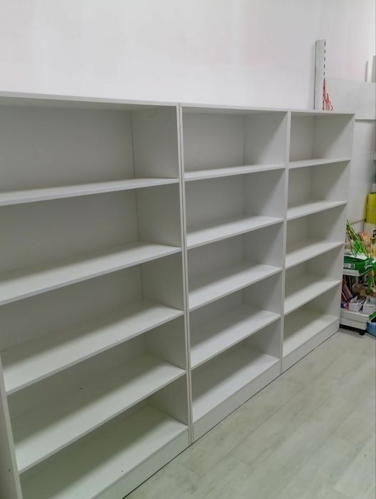 Торговые стеллажи