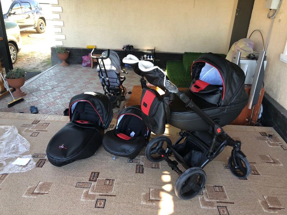 Продаю коляску 3/1