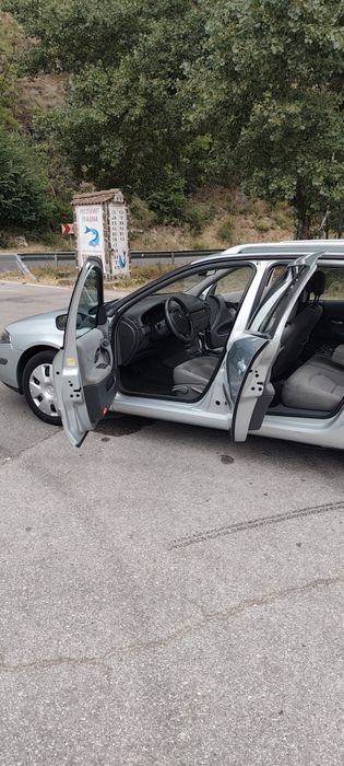 Автомобил Рено Лагуна