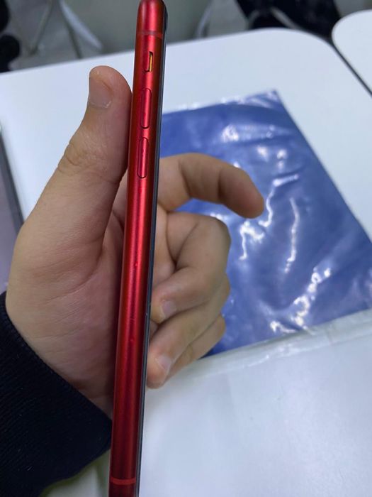 iPhone 11 продам