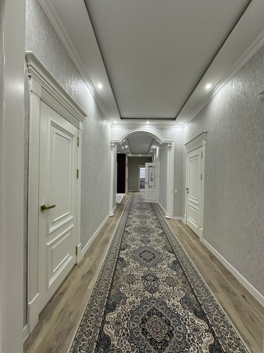 мкр.Нуртас 5-бөлмелі үй сатылады