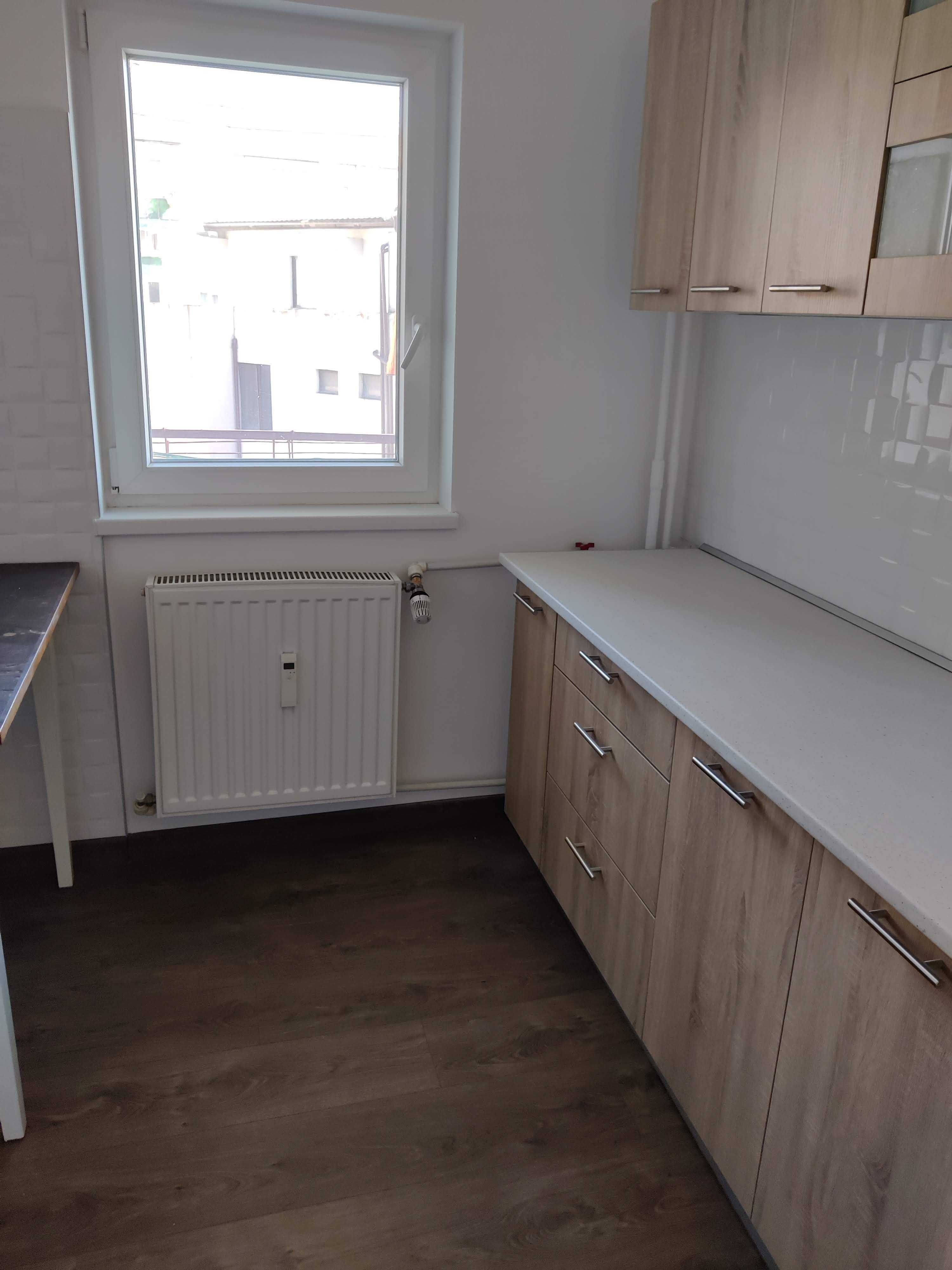 De Inchiriat Apartament Cu Camera In Decebal Langa Tramvai Oradea