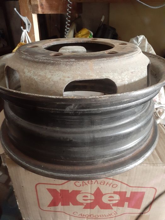 Продам диск на мерседес спринтер двухскатный