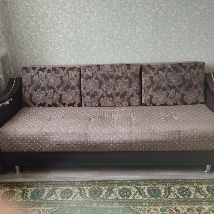 Продам диван б/у
