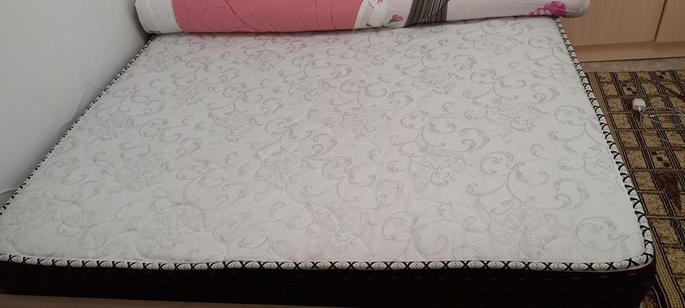 Спальный гарнитур в хорошем  состояние