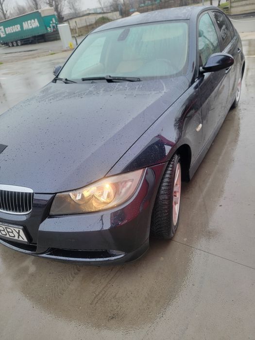 Vând BMW E90 318D