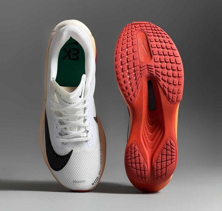 Нови мъжки маратонки NIKE Zoom Fly 6 налични размери 41,42,43