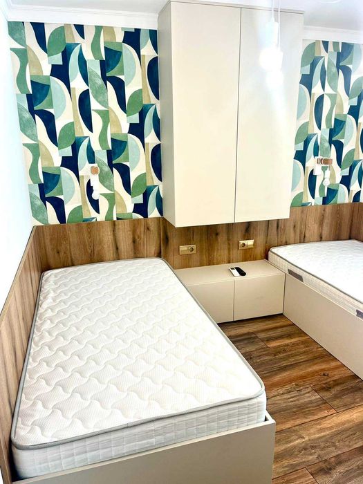 Дава се под наем Тристаен апартамент в Бургас, Лазур - 130 кв.м за 1150 € - Снимка #3