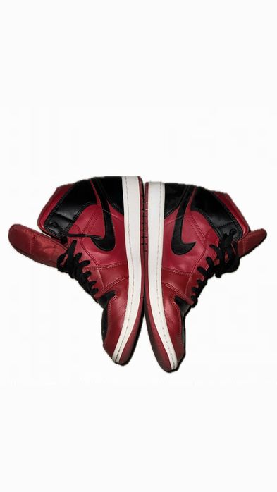 adidasi jordan 1 reverse bred