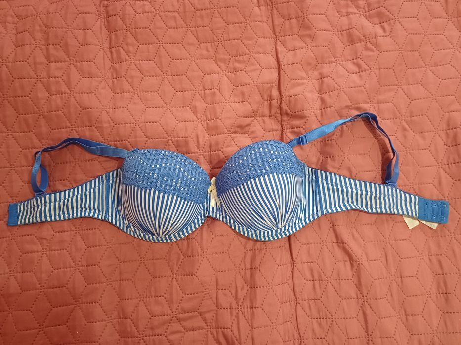 Vand sutien albastru cu alb 85C