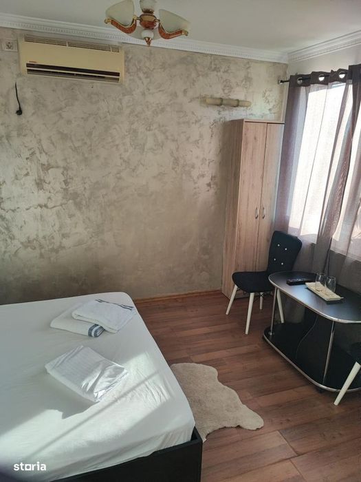 Inchiriez imobil zona Ramuri Tei cu 7 camere