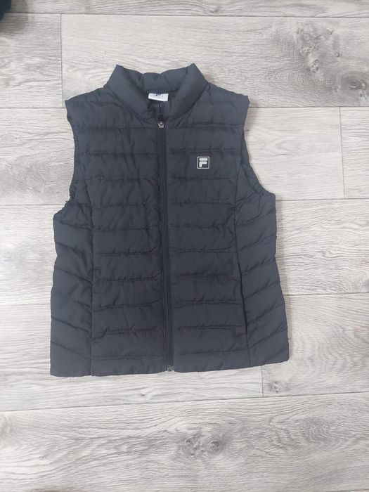 Жилет от 4 до 7 лет подойдёт