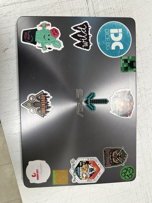 Лаптоп/Ноутбук ASUS