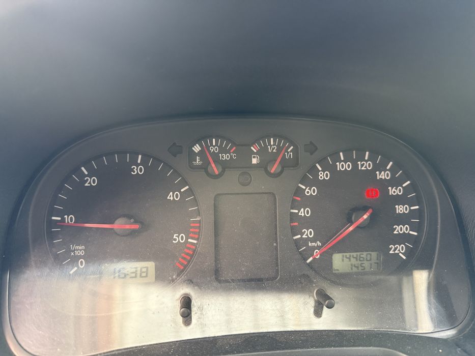 VOLKSWAGEN Golf 2002 — imagine 3