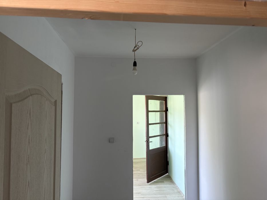 Vand apartament 1 camera la casa