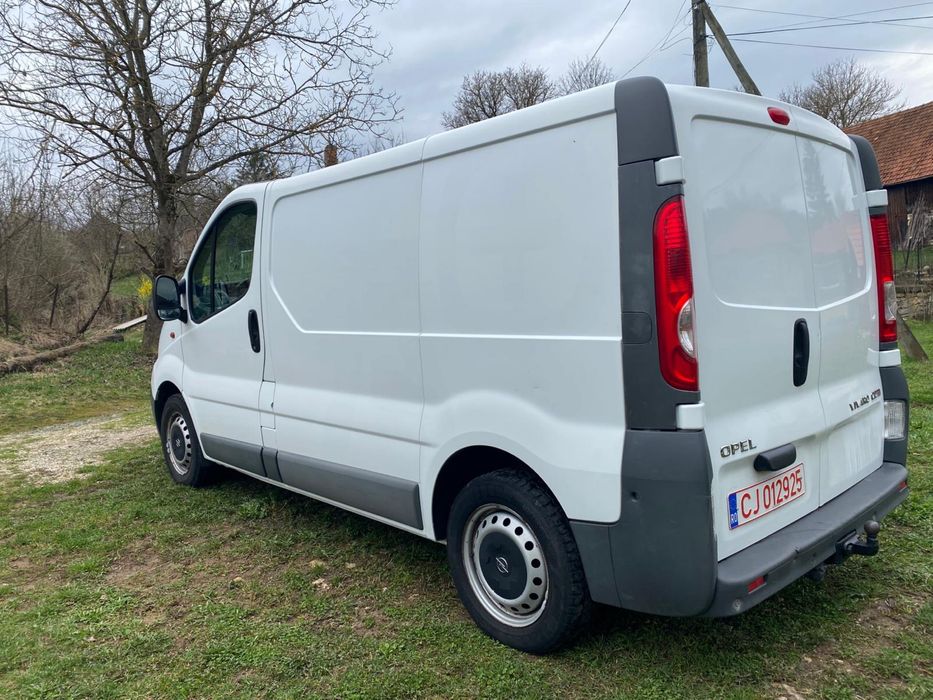 Opel Vivaro, 84 kw, 2013 luna 12.