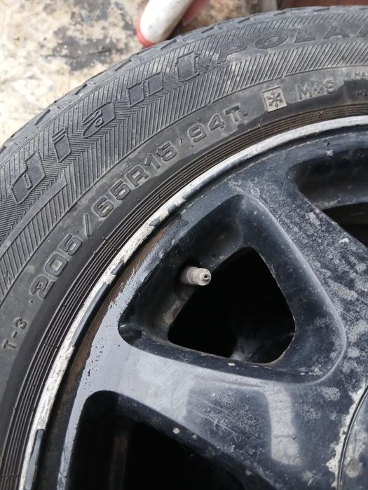 Шины на дисках .. 55К отдам