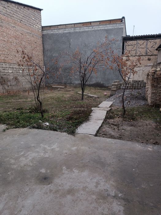 Срочно Продаю Участок  На Янгиабодэ Соток 3.5 В дол дороги