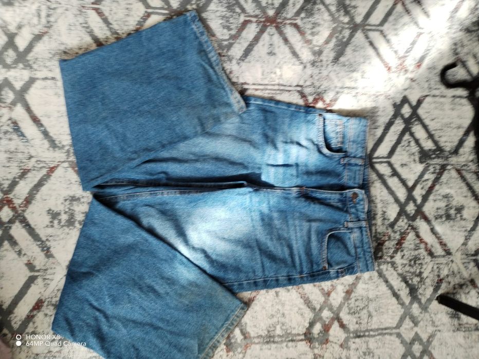 Срочно продам детские брендовые вещи