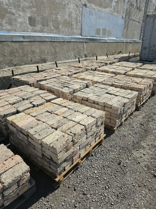 Продам кирпич бу, самовывоз ДСК
