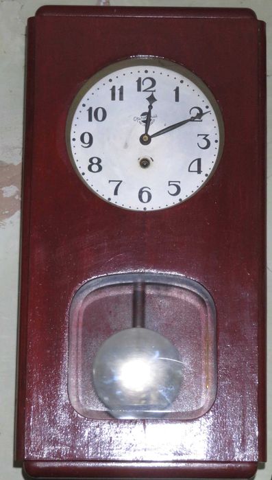 Часы настенные механические советские разные