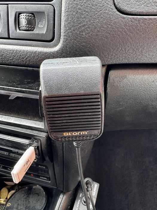 Stație storm cu antenă Avanti .