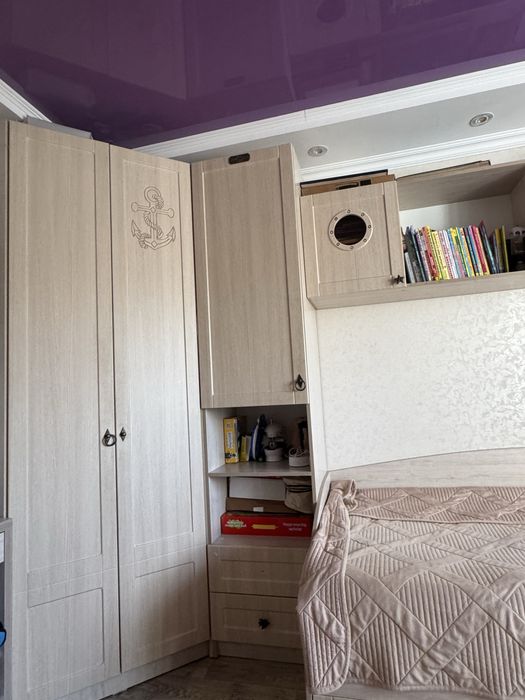 Детская стенка шкафы и кровать