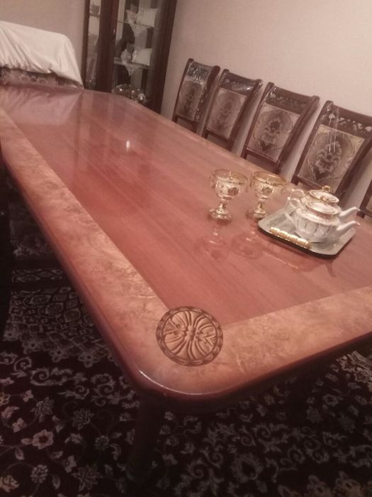 Мебел стол и стул пенал