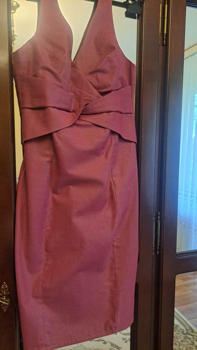 Costume  cu rochie si fusta