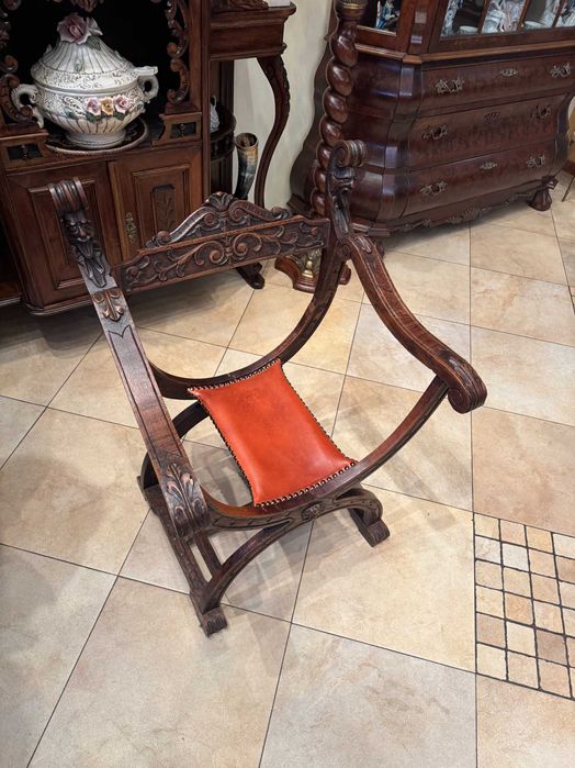 Стари мебели, пейка, два стола и масичка с интарзии