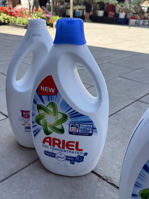 Vand Ariel Gel Concentrated Lenor