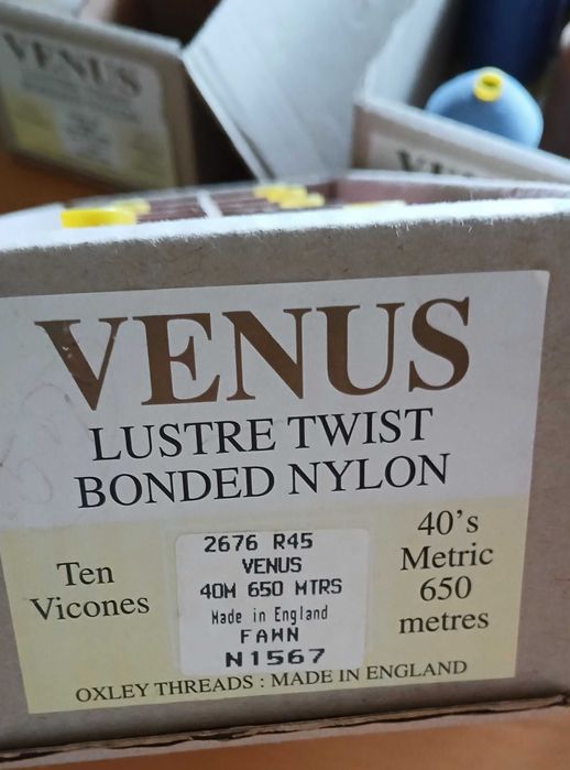 Шевни конци VENUS 40