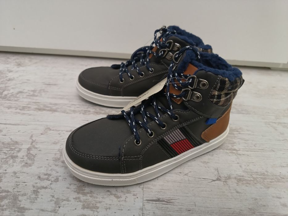 Нови детски боти Lc waikiki