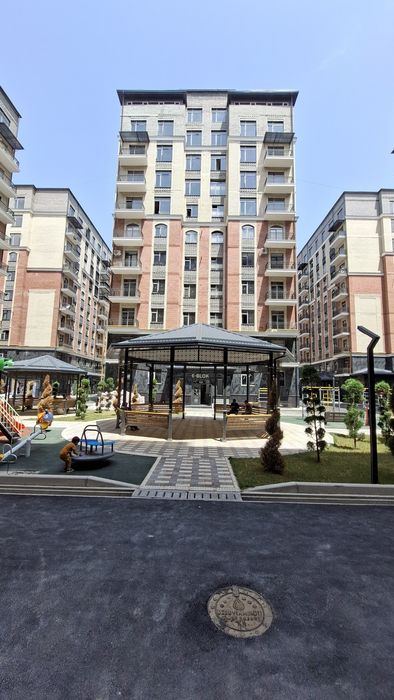 Depo Mall Residence  Katta qani 4 etaj 70k 3 Srochna