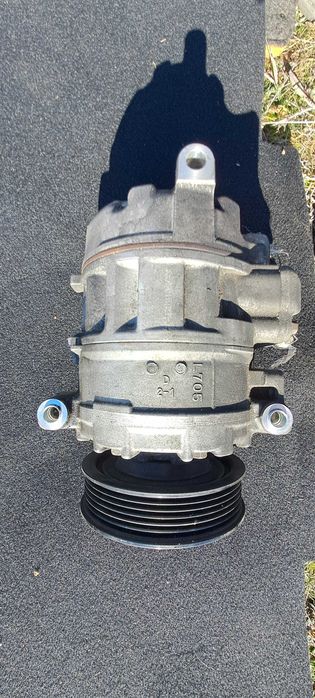 Компресор за климатик,кл.радиатор и тръби от VW TOURAN 1.4TSI 140K.C