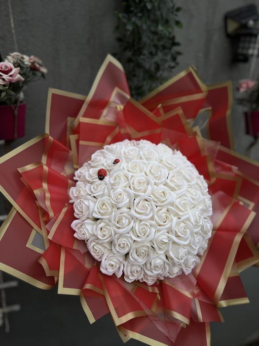 Aranjamente si buchete flori sapun