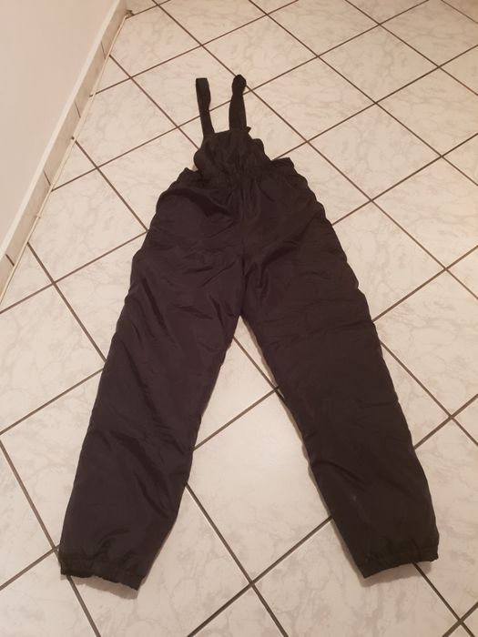 Vand pantaloni schi!
