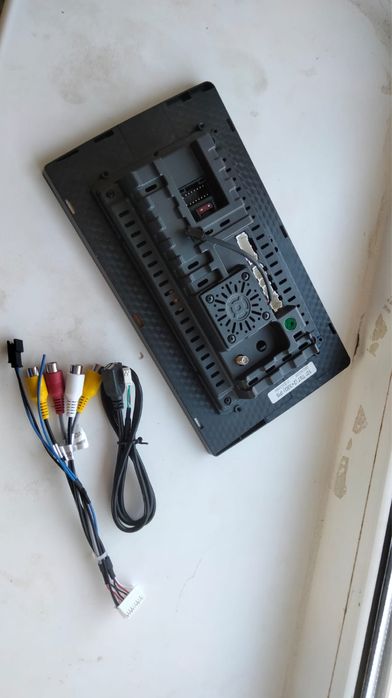 Продам андройд планшет на авто