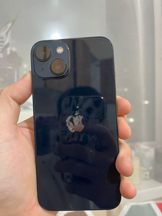 Продам Iphone 13