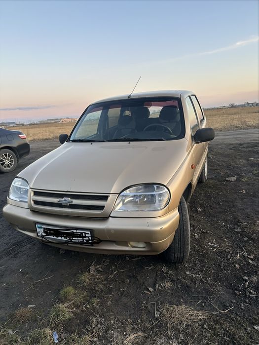 Продам нива шеврале