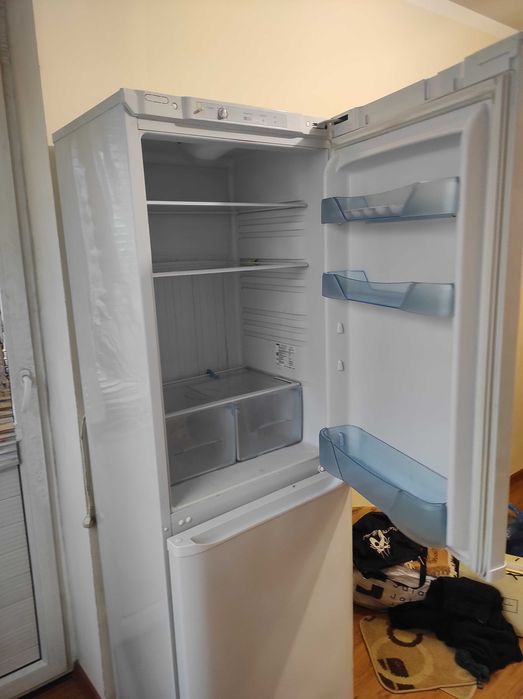 Холодильник Бирюса 131 KLEA белый