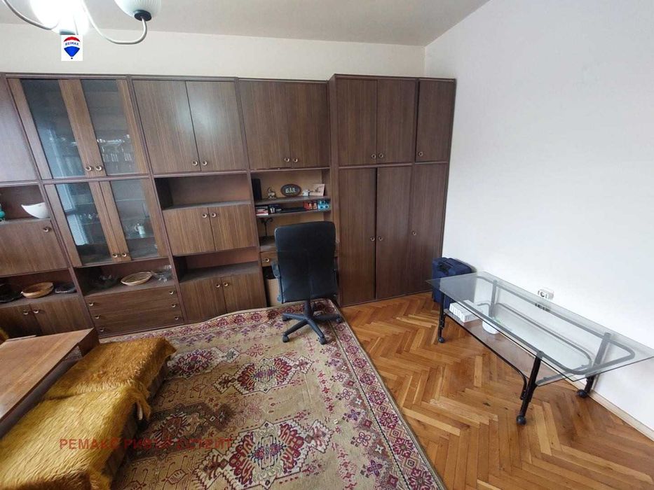 Продава се Тристаен апартамент в Русе, Център - 90 кв.м за 819 €/кв.м - Снимка #6