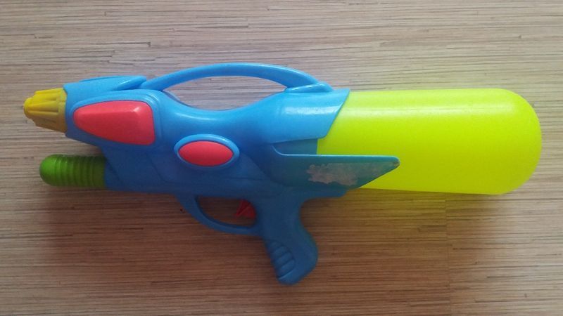 Фигурки Наруто, топка, кресло, въртележка, хеликоптер, кола, пистолет