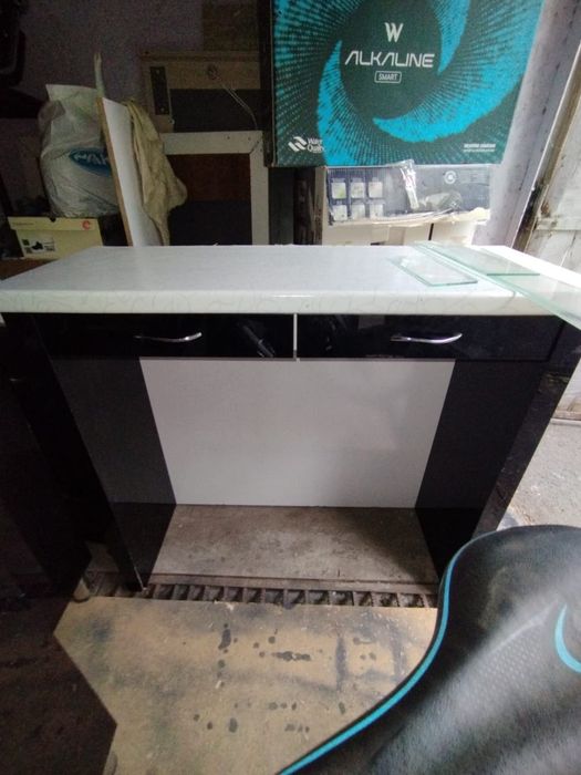 Продам креслы для парикмахерской