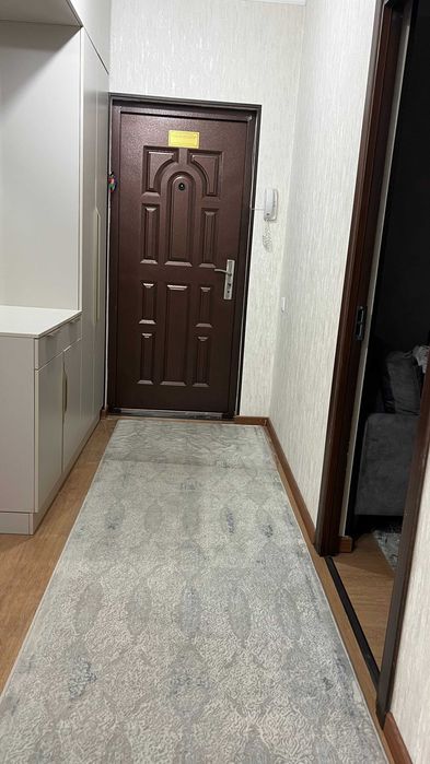 Квартира 4/3/7 сотилади