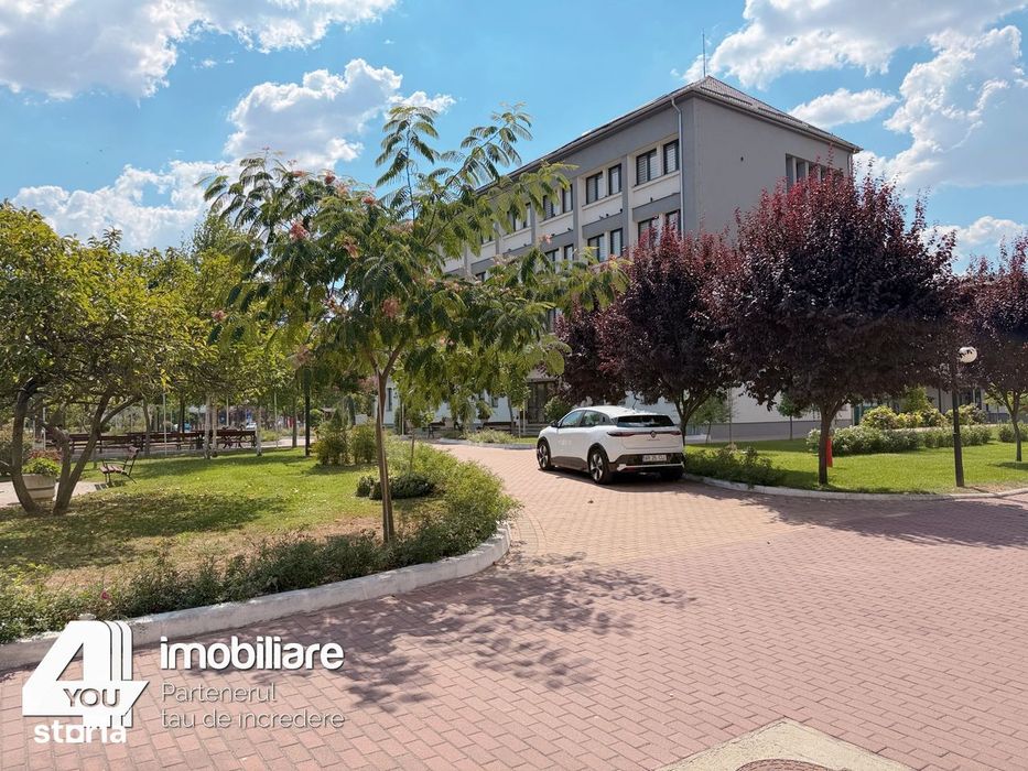 Apartament 3 camere Ineu langa Primarie ,82 mp, cu termotecă