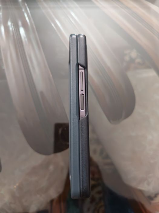 Samsung Galaxy Z Fold 4