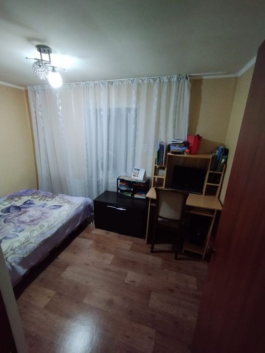 Дом деревянный, сухой.