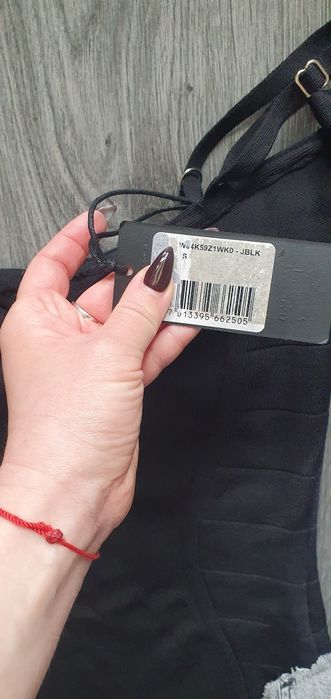 Крайна цена! Нова с етикет бандажна рокля Guess S