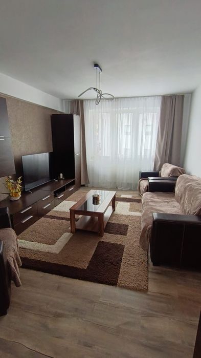 Închiriez apartament ultracentral